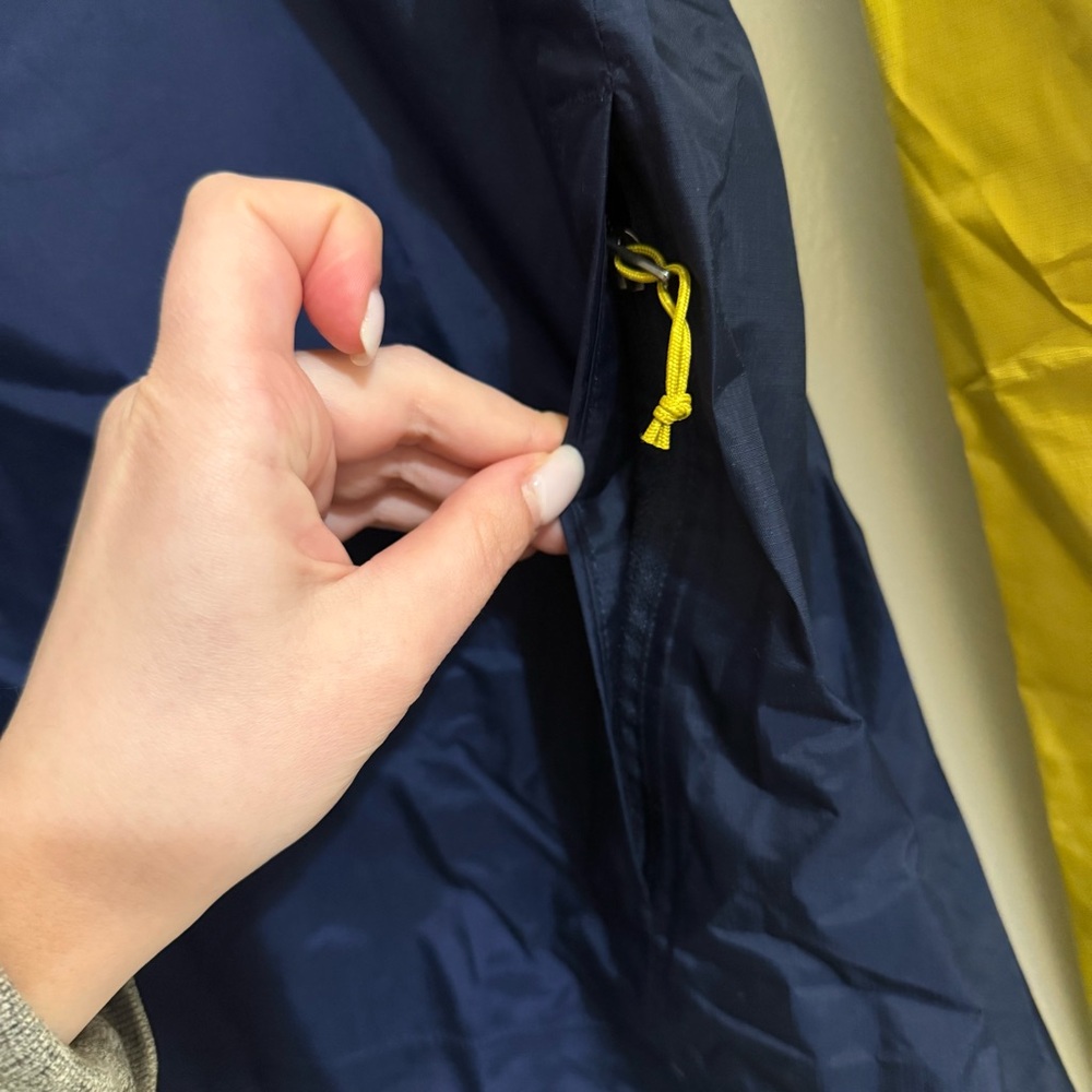 Patagonia Torrentshell Packable Blue and Yellow Rain Jacket - Picture 10 of 13